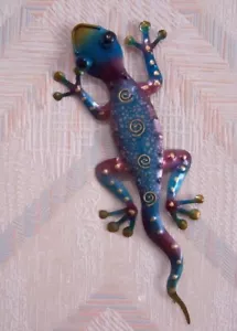 Gecko Regal Art Metall elf Zoll lang REGENBOGEN LILA Gecko Wandhängung - Bild 1 von 2