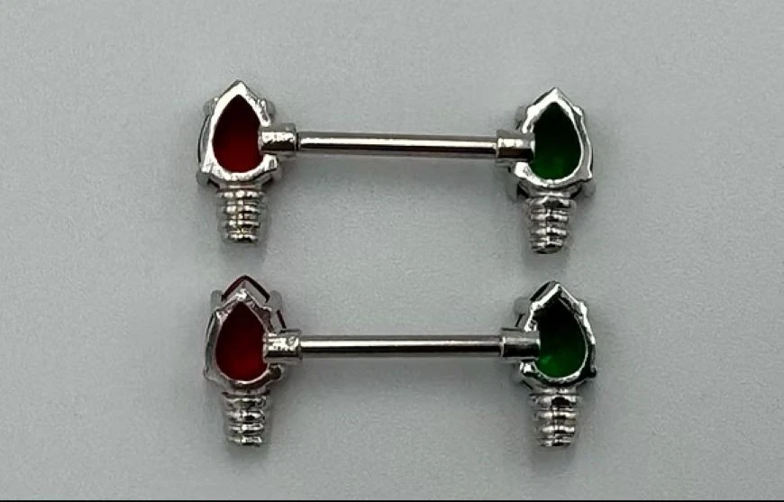 Anillos para pezones de acero inoxidable luces de Navidad Foto 1 de 1