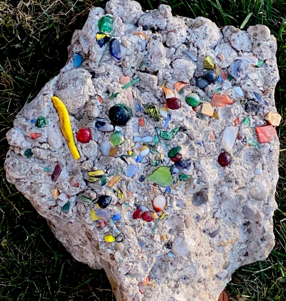 😎Akro Agate Co.Piece Of History-Massive Piece Of The Floor W/Marbles & Cullet - Image 1 of 4