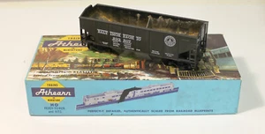 BALTIMORE & OHIO B&O ATHEARN HO BLUE BOX 34 FT RIBBED SIDE TWIN HOPPER KADEES - Picture 1 of 3