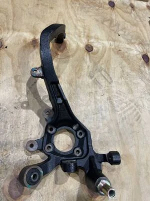 Portador de eje derecho RR de fabricante de equipos originales para Hyundai XG300 XG350 Sonata 2001-2004 52720-38800 Foto 1 de 3