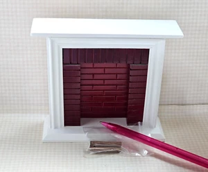 Miniature White Fireplace w/Red Brick (5 1/4 "x 4 1/2" x 1 1/2") DOLLHOUSE 1:12 - Picture 1 of 1