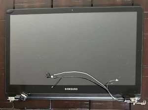 SAMSUNG NP530E5M 15.6" LCD TOUCH SCREEN COMPLETE ASSEMBLY GLOSSY - Picture 1 of 2