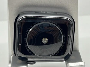 Apple Watch Series SE GPS - 44 MM - Gris sidéral - Bon état - LIRE**IC BLOQUÉ - Photo 1 sur 13