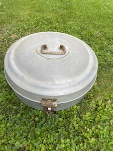 Antike Brotdose Metall-Aluminium Sammler „Unser Täglich Brot“ - Bild 1 von 5