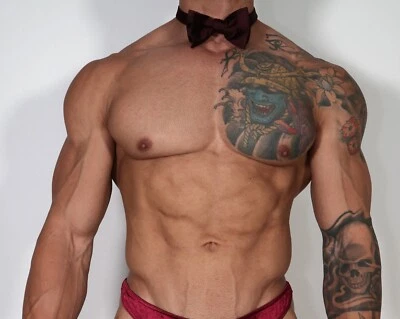 MEN'S MAROON ADJUSTABLE BOW TIE - Image 1 of 4