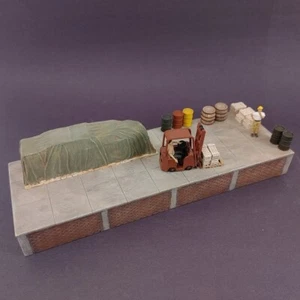 Produits MP Concrete And Brick Loading dock HO Scale, diorama rampe # H081 - Picture 1 of 9