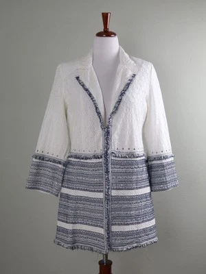 Chaqueta Top CHICO'S NUEVA CON ETIQUETAS $149 Algodón Ojales Talla 1 EE. UU. 8/10/Mediana Foto 1 de 4