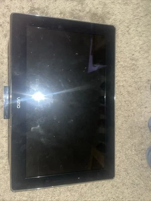 Vizio VM190XVT 19” Edge Lit Razor LED LCD TV Used Tested Works Without Remote - Image 1 of 4