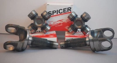 Dana 30 / 44 Axle Spindle Stub Shaft w/ U Joints Jeep TJ Yj Xj 1986-2006 Pair - Image 1 of 4