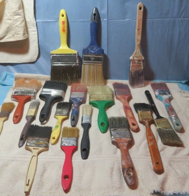 Lote Mixto Pinceles De Colección Casa de Artista Pintura Usado Steampunk Granja Foto 1 de 4