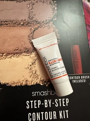 Smashbox contour Highlighter & Bronzer Face Palette Kit light/med and a primer - Image 1 of 4