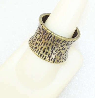 Lia Sophia  Kiam  Animal Print Matte Gold Tone Ring Sz-6.5 - Image 1 of 3