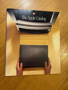 THE APPLE CATALOG SUMMER 1993 EDITION - RARE FIND! PRISTINE CONDITION 40 PAGES - Picture 1 of 5