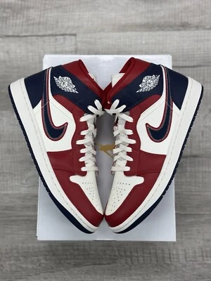 Talla 11W/9.5M - Air Jordan 1 SE 2022 Mid USA Foto 1 de 4