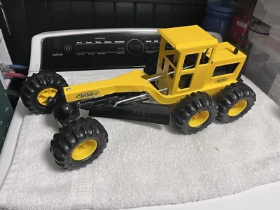 Arado niveladora de carretera de metal TONKA - ¡Listo para jugar! Foto 1 de 4