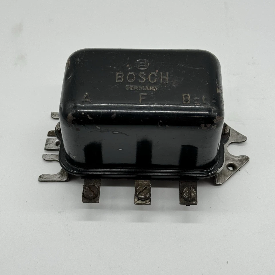 Regulador de Voltaje Porsche 356 A CARRERA 40 Amp 6V Original BOSCH 6 Voltios Foto 1 de 4
