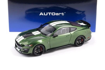 1:18 AUTOart Ford MUSTANG Shelby GT500 Coupè 2023 Eruption Verde / White Stripes - Immagine 1 di 4