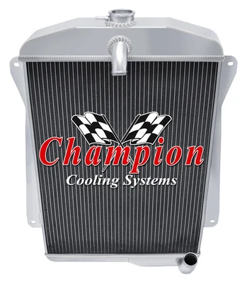Radiador Kool Champion de 3 filas para motor Chevrolet Special Deluxe L6 1940 1941 Foto 1 de 4