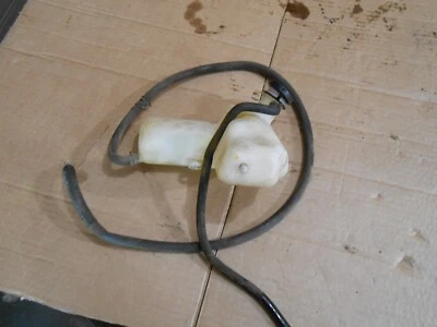 本田 Magna 700 VF 700 VF700C 1985 85 散热器冷却液罐储备过流量 — 第 1/3 张图片