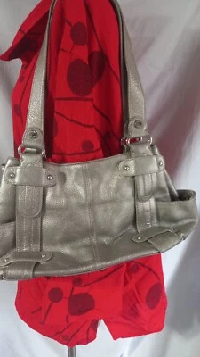 Tignanello Plata Guijarro Cierre Magnético Bolso de Hombro Monedero Cadena Forro DEFECTOS Foto 1 de 4