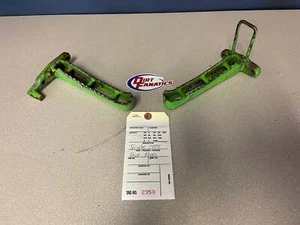 Kawasaki Tecate 4 1987 KXF250 Foot Pegs - Picture 1 of 1