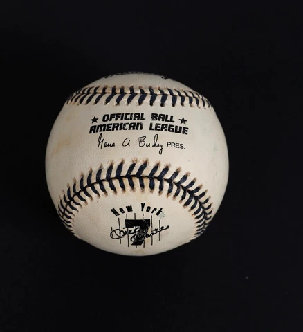 LOT OF 2: Rawlings Mickey Mantle #7 New York Yankees Commemorative Baseballs Cover