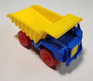 Maisto My Very First Wheels Caterpillar Dump Truck Diecast/Plastic - Picture 1 of 11