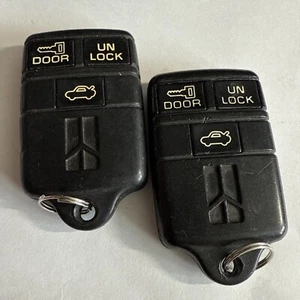 TWO  OEM 1995-1996 OLDSMOBILE 10205240 OLDS REMOTE KEY FOB TRANSMITTER ABO0104T - Picture 1 of 7