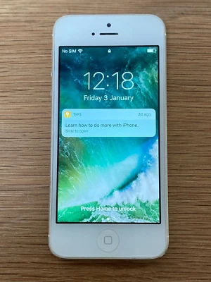 Apple iPhone 5 - 16GB - White & Silver (Unlocked) A1429 (GSM) - Image 1 of 4