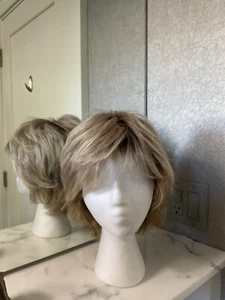 Rachel Welch Voltage Elite hand tied pre owned wig in Shaded Golden Wheat - Picture 1 of 8