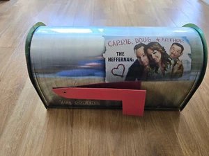King of Queens Mailbox DVD Komplette Serie Staffel 1-9 Briefkasten - Bild 1 von 3