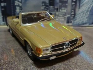 1977 Mercedes-Benz 450 SL / Metallic Gold / Model Car Bburago 1:32 - Picture 1 of 14