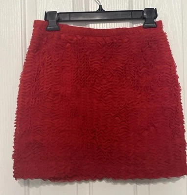 H&M Mini Falda Roja con Volantes Tono Dorado Cremallera Pequeña Foto 1 de 4
