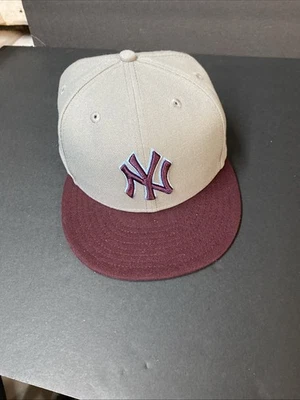 New Era New York Yankees 59fifty Size 7 1/2 Fitted Hat Cap 1999 World Series - Image 1 of 4