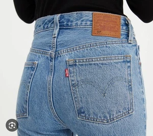 Levi's 501 womens skinny jeans size 29x28 NWT - Picture 1 of 7