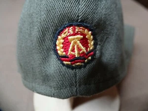 Schiffchen, NVA, gestempelt, gesticktes Emblem, Gr.57 - Bild 1 von 7