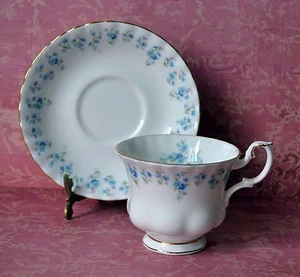 ""PLATILLO DE TAZA DE TÉ LANE MEMORIA, JUEGO DE TAZA DE TÉ de Royal Albert Bone China, Inglaterra" - Imagen 1 de 10