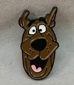 Insignia de pasador de solapa de metal para ojo ancho Scooby-Doo - Imagen 1 de 2