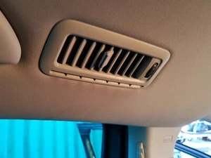 SEAT ALHAMBRA MK2 2015 - 2020 VENTILACIÓN DE AIRE DEL TECHO TRASERO DEL LADO DEL PASAJERO - Imagen 1 de 4