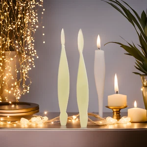 Set 2 Candele tortiglione laccate 30 cm, 2 colori antigoccia, senza profumo - Foto 1 di 10