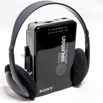 ⭐ Reproductor de cassette Sony Walkman WM-AF22 FM/AM ~ correas de transmisión nuevas ~ reparado⭐ Foto 1 de 4