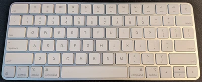 Apple Magic Keyboard - Excellent - MXCL3LL/A - Image 1 of 4