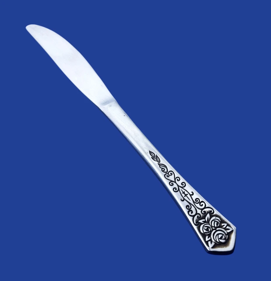 Oxford Hall QUEEN'S TAPESTRY Stainless Flatware -- Dinner Knife 8 5/8" - Image 1 of 1