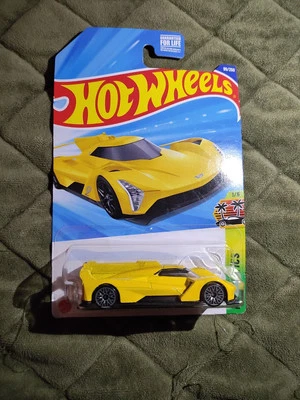 Hot Wheels Factory Error Cadillac Project GTP Hypercar Yellow #99 Missing Tampos - Image 1 of 4