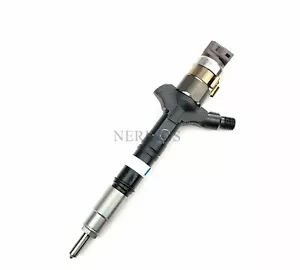 Fuel Injector Toyota Land Cruiser 3.0 D-4D 4WD 120 Kw 23670-39015 New OEM Denso - Picture 1 of 5