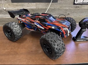 Traxxas Sledge 4WD Brushless 1/8 Monster Truck -RTR NOW- IMMACULATE SHAPE! 💯 - Picture 1 of 10
