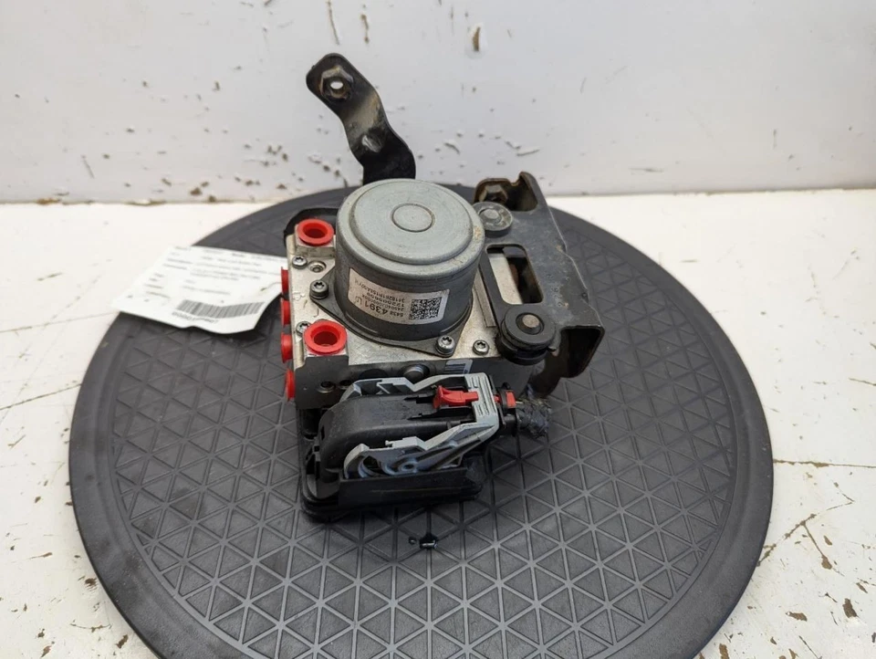 ABS Pump Anti-Lock Brake Part Without Adaptive Cruise Fits 17-20 ESCALADE 775019 - Image 1 of 4