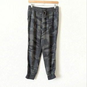 Splendid Camo Jogger Pants Lounge Rayon Green Medium $138 Lakeside Boardwalk - Picture 1 of 7