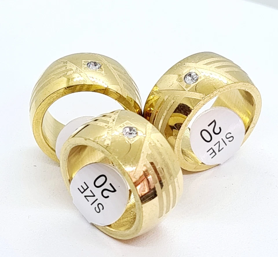 Edelstahl Ring mit Strass Stein / Leichte Kratzer Sonderangebot - Bild 1 von 1